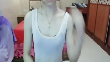 Chica caliente desnudándose en video en la sala de chat de UT