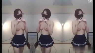 Koreanischer Girl-Boob-Shake-Tanz