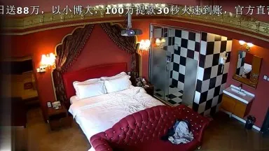 A female colleague on a business trip was secretly filmed on an American-style bed. She had a tacit understanding and started thinking about sexy things as soon as she entered the room! If fucked once is not enough, fuck twice!