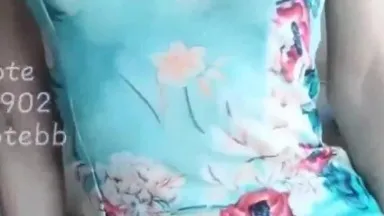 Perfect girl ~ 2019 member customized version video ~ steamed bun breasts under blue and white porcelain cheongsam!! Change into cheongsam and play with white tiger pussy!!