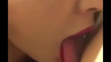 Une large collection de vidéos de sexe de femme salope, toutes plus sexy les unes que les autres