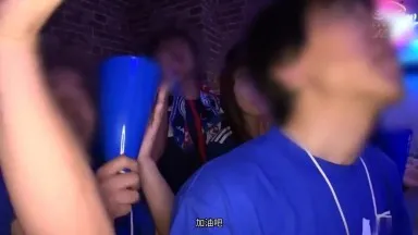 Japanese representative NTR’s girlfriend was fucked while watching the game at a sports bar 2 (Chinese subtitles refined version)