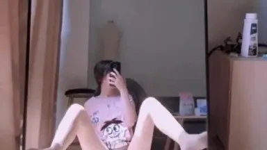 [Short video area] Selfie with legs spread apart