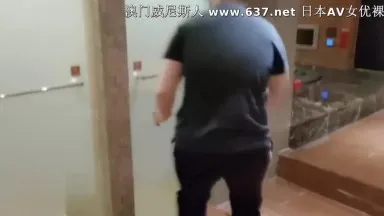 Nini's brother peeks at his sister taking a shower and rushes into the bathroom to have sex secretly