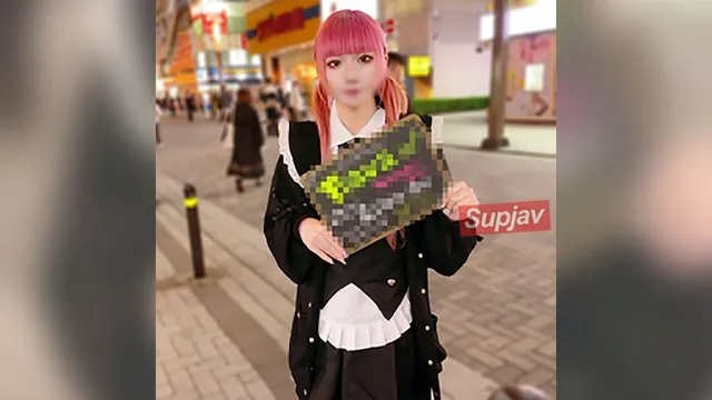 FC2PPV 4483777 [Première apparition] Une fille de café travaillant à Akihabara. Après le travail, je me suis ivre et j'ai pris des photos. L'excitation de gicler comme dans un doujinshi ne s'est pas arrêtée et elle a éjaculé deux fois dans son vagin sacré.