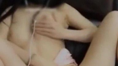 丰乳肥臀东北妞美女主播奶瓶极品一线无毛逼道具搞穴哎呀呻吟诱