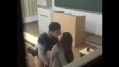 Se filtró el video viral del Profesor Huang de la escuela secundaria Jintan No. 2 y Hu Jinge teniendo sexo en el aula