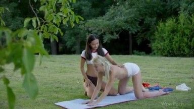 YOGA_LESSON