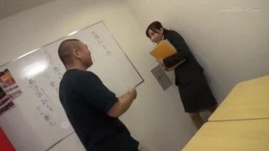 SOD Female Employee Baseball Fist Attacks a female employee preparing for a meeting! General Affairs Department Yui Asamoto