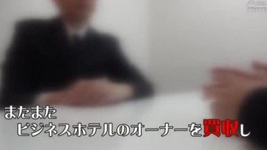 一般男女モニタリングAV 職場の同僚ドッキリ企画 出張先のビジネスホテルで憧れの女先輩と後輩男子が2人っきりでまさかまさかの相部屋宿泊！次々と巻き起こるエ