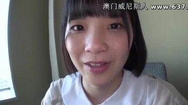 與傳言男裝隱藏巨乳制服美少女在賓館自拍 佐藤里子