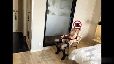 Die uniformwechselnde Göttin Miss Queen ist da!! Gibt 2019 ihr dominantes Debüt ~ Nackt im Hotel ~ Jedes Zimmer ist mein Zuhause!!