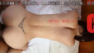 攝影大師FYNC潛規則三線小演員美女王X小蠻腰大屁股身材真好被幹的發出內心真實的呻吟聲大師很能操很猛