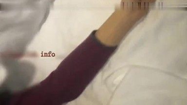 Parte 2 della serie True Rape - Ho preso un appuntamento su WeChat con una bellezza sexy alla guida di un'auto Honda per uscire a cena. Ne ho approfittato per drogarla e portarla in hotel per fare sesso con i miei amici e giocare vari modi.