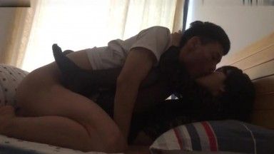 [Leaks leaked] High-definition private sex photos of a good-looking female college student and her boyfriend leaked