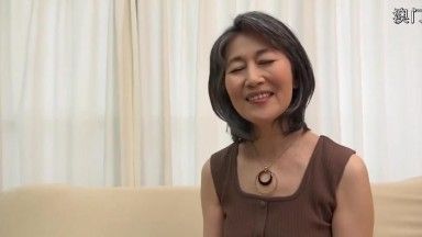 還暦で初撮り桔梗和子