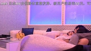 相亲女孩在人气约炮软体上见到巨乳美女内射出演AV（中字精校版）