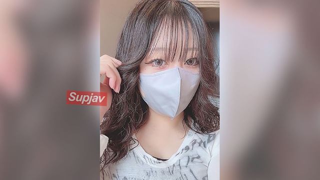 FC2PPV 4515738 Koharu, profesora de guardería aficionada y seria [no] de 19 años, fue llamada al hotel y tuvo relaciones sexuales para tener un bebé. ♡ Observa el interior de la vagina después del creampie al estilo perrito ♡ Sexo crudo con el cuerpo regordete