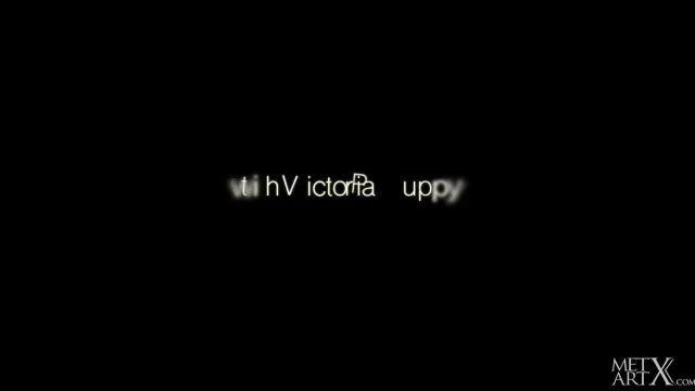 metartx.19.02.15.victoria.cachorro.baño.despues.de.cena.2[N1C]
