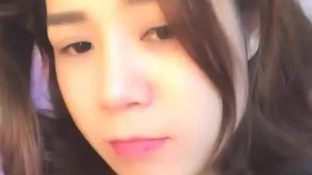 手机直播性感美少妇主播床上漏胸漏逼秀逼逼很粉嫩喜欢的不要错过1