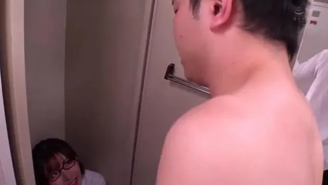 文系女子がこっそり即ズボ誘惑囁き時短中出し 深田えいみ