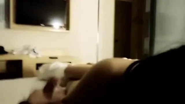 小鲜肉系列之私下快捷酒店约苏州94年翘臀细腰特骚有男朋