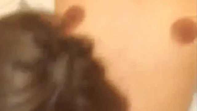 土豪哥酒店双飞两个嫩逼外卖小鸡