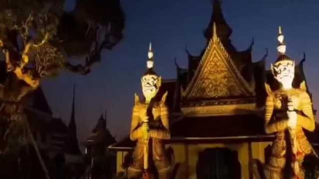 Guide du sexe thaïlandais de Suzhou Macho Man : Thai Uni Massage Beauté de classe S entièrement nue non censurée