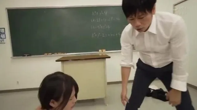 ぶっかけられた巨乳女教師 真田みづ稀