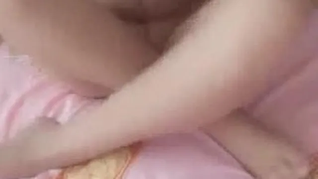 2刚和女朋友分手 曝光爱他的白虎逼