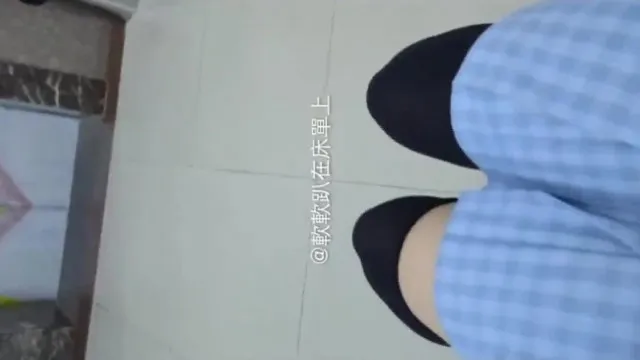 【国产】极品美乳美少女软软趴在床单上之铃木美咲伊人医院大尺度露出 医学道具插下体 高清私拍126P 高清