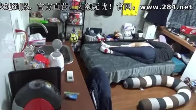 オフ顔、盗撮。AV女優という’仮面’をとった女性達の’カメラの前では絶対に見せない’シロウトな素顔。 知花みく