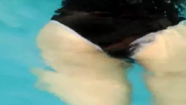 向后看！ 青山劳拉
