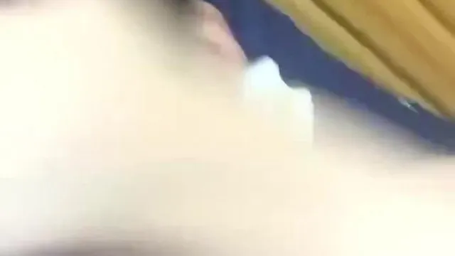 某直播平台人氣美女主播性感情趣裝和粉絲砲友啪啪(1)