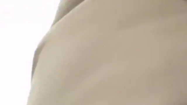 颜值不错身材丰满大奶肥臀女主播第四部户外脱裤子漏奶漏逼