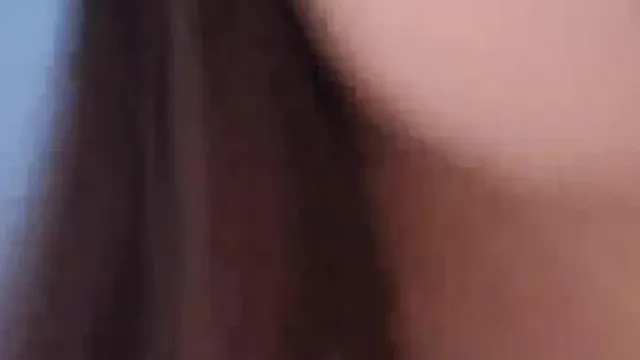颜值很高的主播全程大秀，性感情趣装黑丝诱惑，淫声浪语不