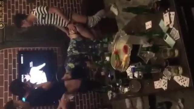 Abschied von der Single-Geburtstagsparty, lade verteilte Mädchen zu KTV ein, um eine 3P-Sexparty zu veranstalten
