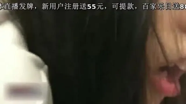 推特網紅兔牙姐姐援交自拍被大款玩得欲罷不能
