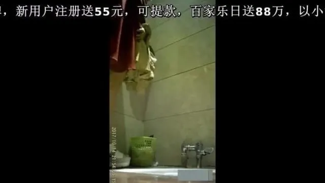 廁所偷拍姿態