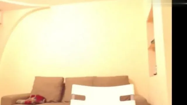 非常卡哇伊的无毛美女晴晴家里直播自慰