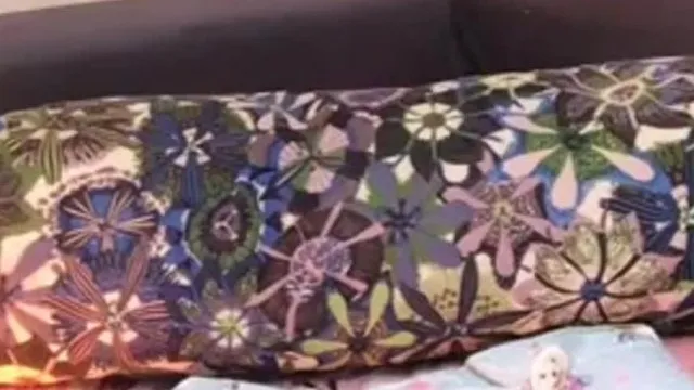 [Transmisión en vivo de masturbación doméstica] Berenjena sin condón y accesorios para torturar el coño salvajemente