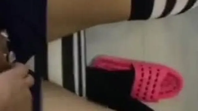 网红精彩剧情演绎男老师给女学生家庭补课 勾引妹子啪啪啪 说艹死你 爽不爽啊