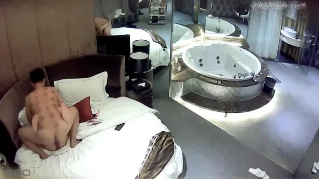 ラブホテルのラグジュアリースイート360度ウォータードロップカメラが東北訛りを聞きながら部屋にチェックインしてセックスするカップルを率直に撮影