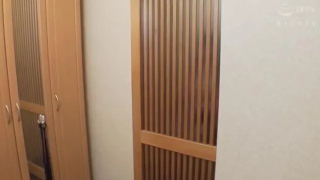 逢沢りいなの爆乳劇場Hcu