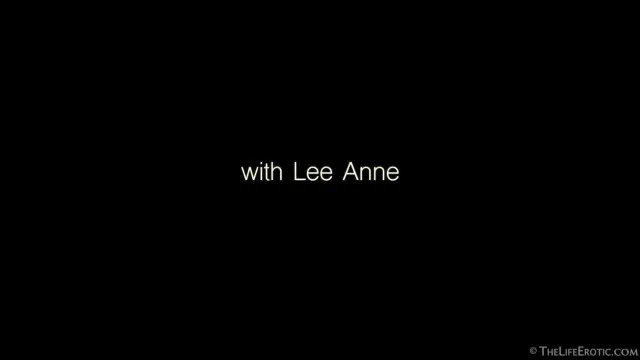 thelifeerotic.19.02.10.lee.anne.spank.2