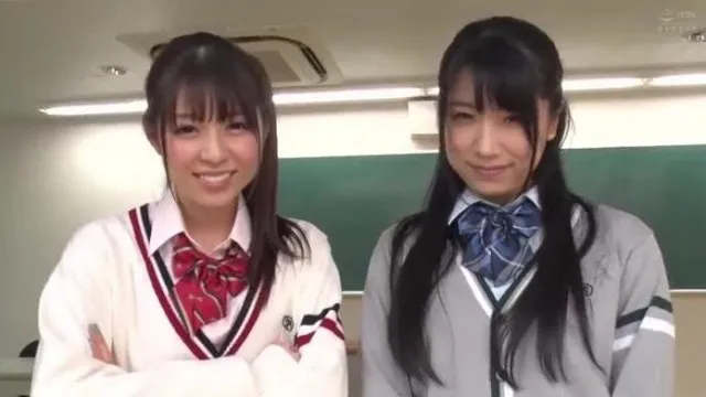 W小悪魔挑発美少女あおいれな＆あずみひな