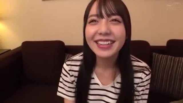 デカ尻女子大生が初めての生ちん尻コキ体験！cm巨大ち●ぽを擦ってグチョグチョまん汁垂れる尻肉バックにいきなりズブリと生挿入！尻イキ痙攣してもやめない