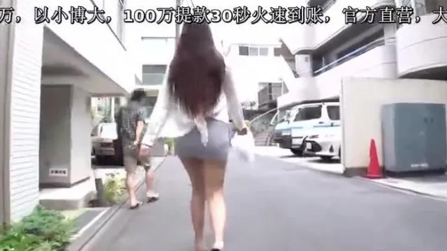 同じマンションに住む押しに弱い人妻のデカ尻お姉さんの無自覚誘惑過ぎるタイトワンピ姿に我慢できず毎日即ハメ中出し 木下ひまり