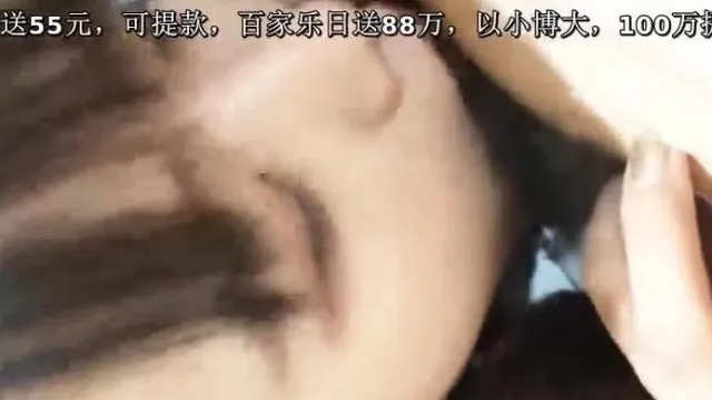 学校のボーイフレンドとの卑猥なセックス自撮り、イマラチオ、兼フェラ