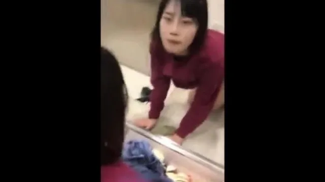云盘洩漏学生模样短髮妹洗漱台激情性爱